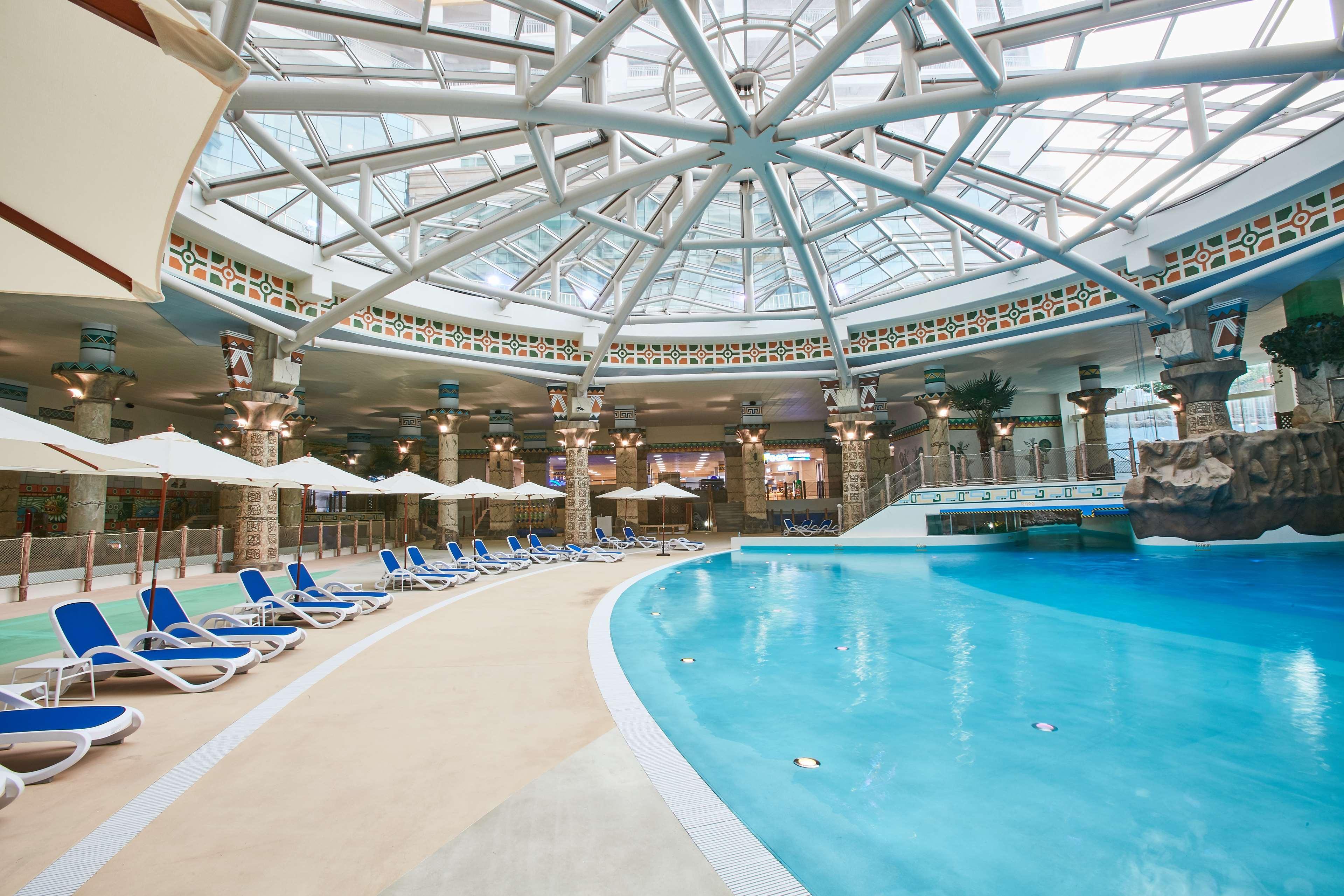 Best Western Plus Elmendorf Hotel San Antonio Hotel Экстерьер фото