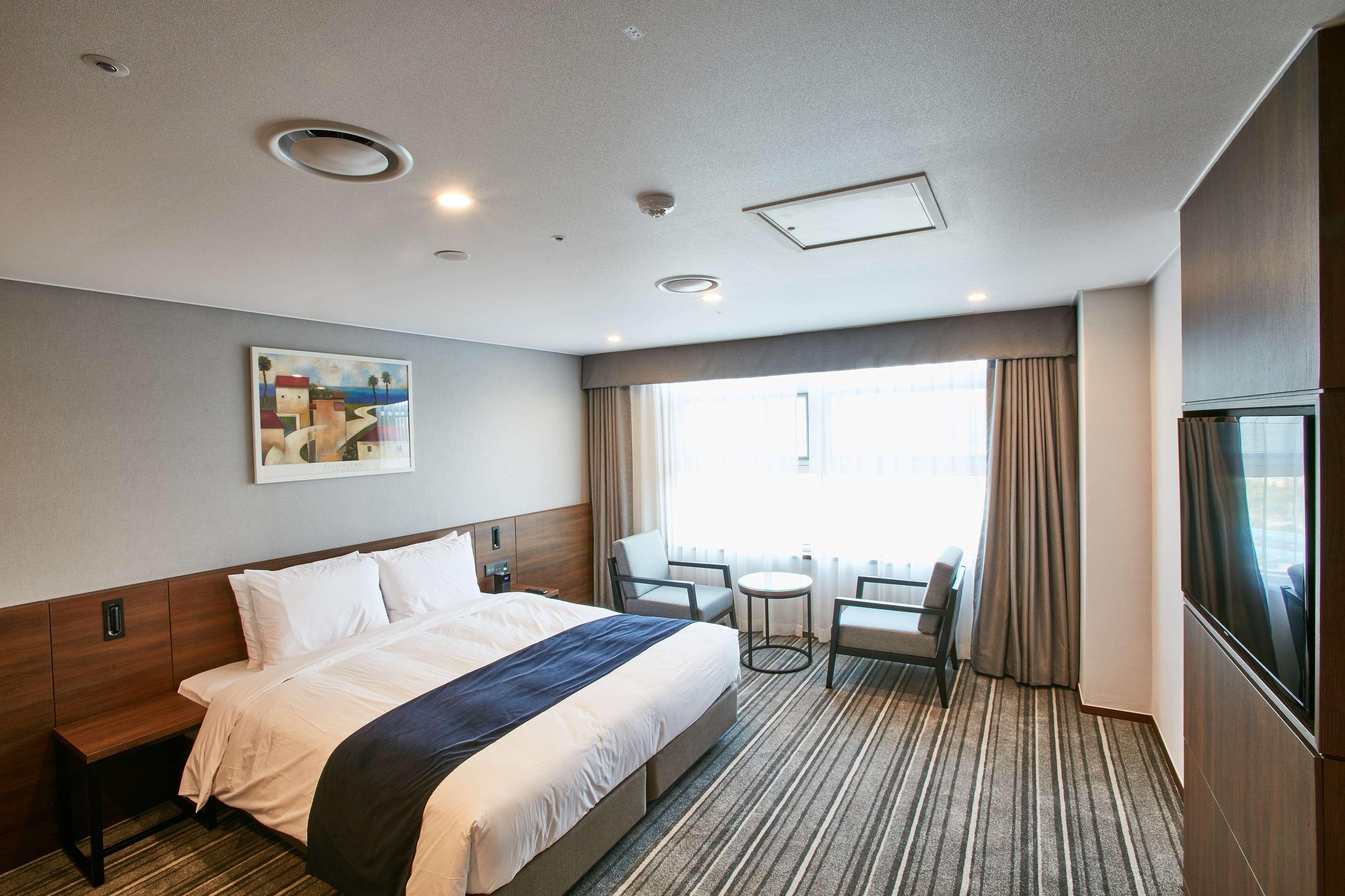Best Western Plus Elmendorf Hotel San Antonio Hotel Экстерьер фото